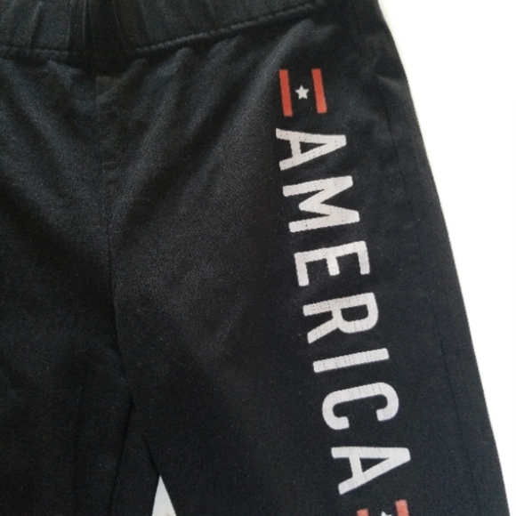 Hollister leggings with america on leg - Picture 4 of 5